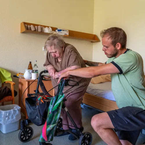Mobile Physiotherapie bei einem Hausbesuch in Hamm